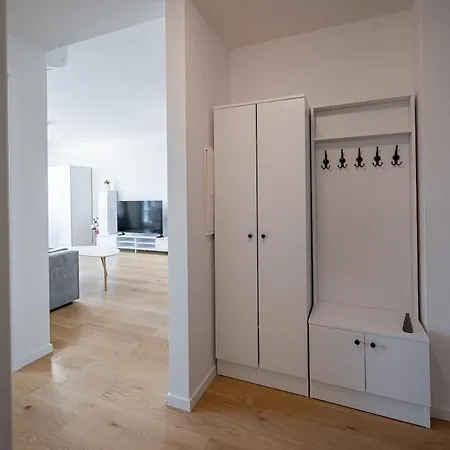 Апартаменти Klingerka With View And Free Parking *