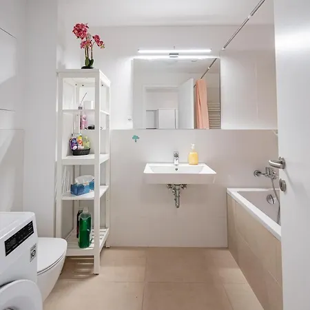 Klingerka With View And Free Parking ברטיסלאבה